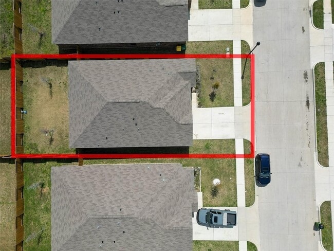 Building Photo - 1938 Madison Dr