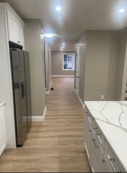 Building Photo - 24 Baltimore St