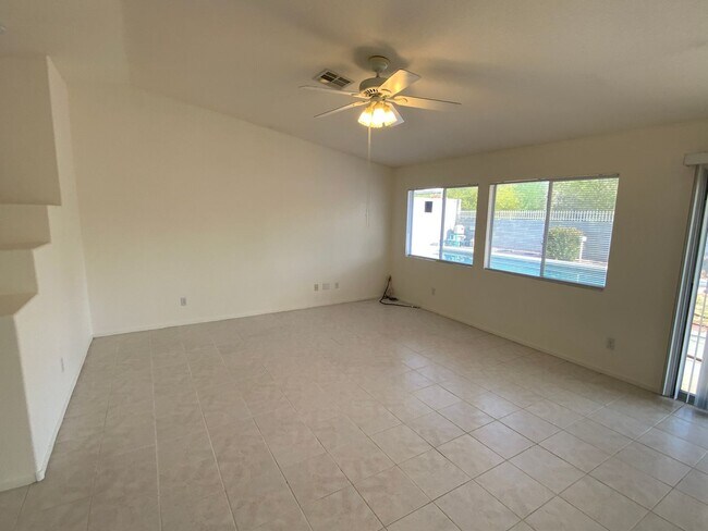 Building Photo - Single Story Henderson Home with 3-Car Gar...