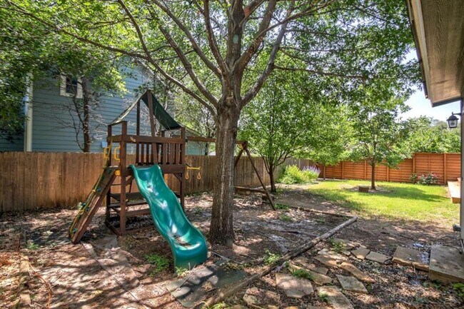 Building Photo - 6400 Avery Island Ave