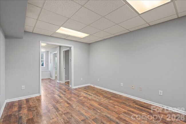 Building Photo - 300 E Gold St