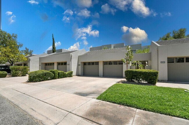 Building Photo - Furnished 2-Bed, 2-Bath Condo in Gainey Ranch