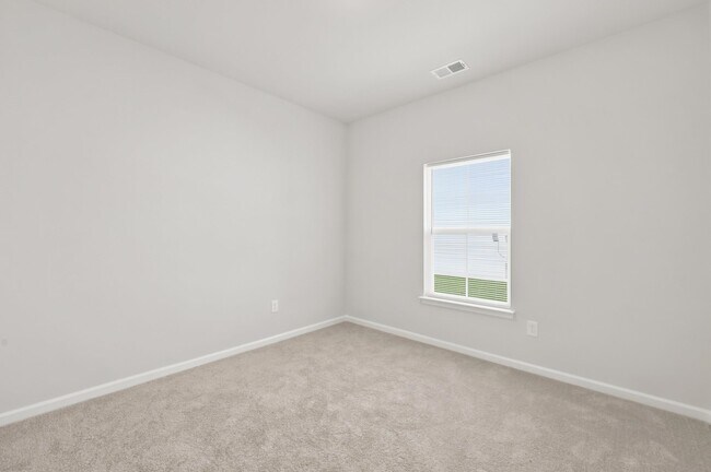 Building Photo - 334 Kindred Spirits Dr