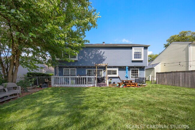 Building Photo - 309 Newport Ln