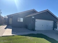 Building Photo - 2629 E Jones Ave