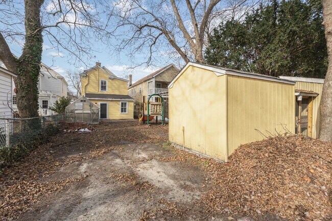 Building Photo - Fully updated home in Port Norfolk