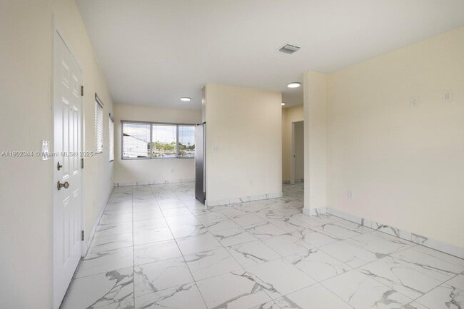 Building Photo - 2323 NW 15th St