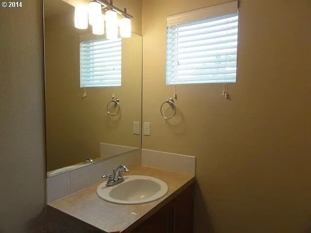 Building Photo - 16715 SW Baseline Rd