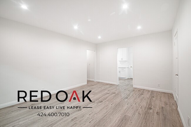 Building Photo - 2601 W 48th St