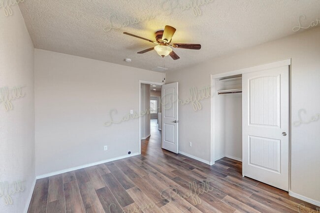 Building Photo - 1038 Desert Sunflower Dr NE