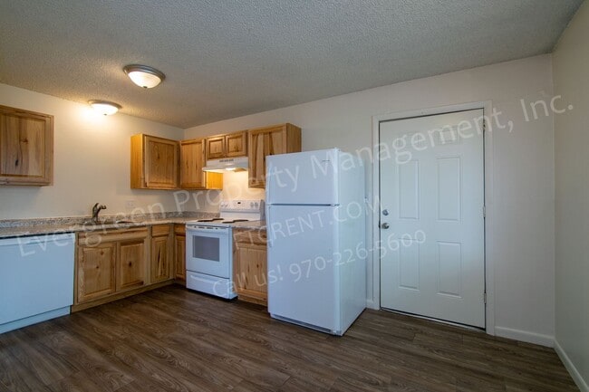 Building Photo - 2916-2924 Glendale Dr