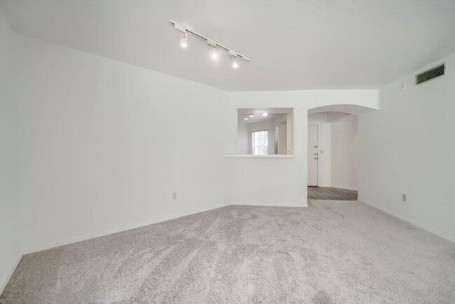 Building Photo - Beautiful Apartment for Rent in Bermuda Dunes Condominiums!