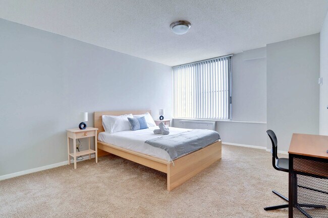 Building Photo - 2111 Richmond Hwy