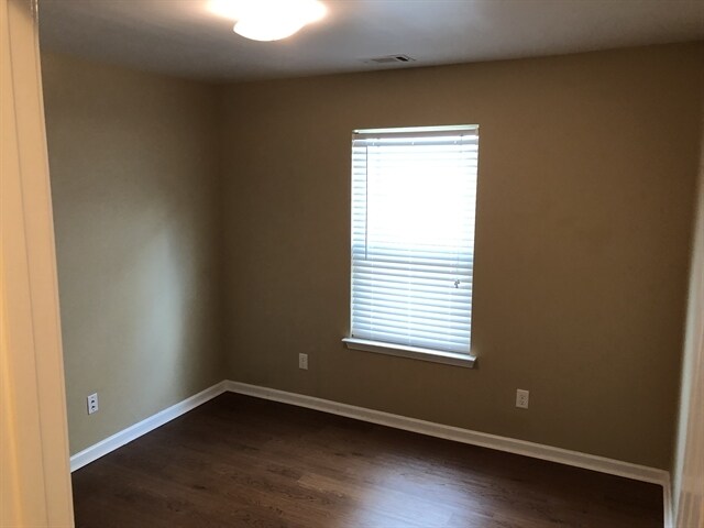 Building Photo - 40 Old Mill Rd