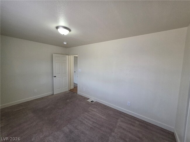 Building Photo - 1590 Mustang Dr