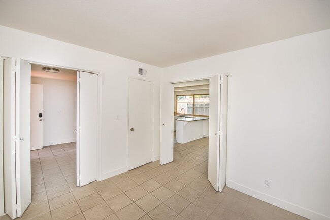Building Photo - COSTA MESA: 3 Bedroom Single Story Home with a Pool