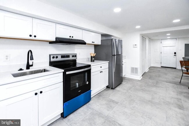 Building Photo - 4504 New Hampshire Ave NW
