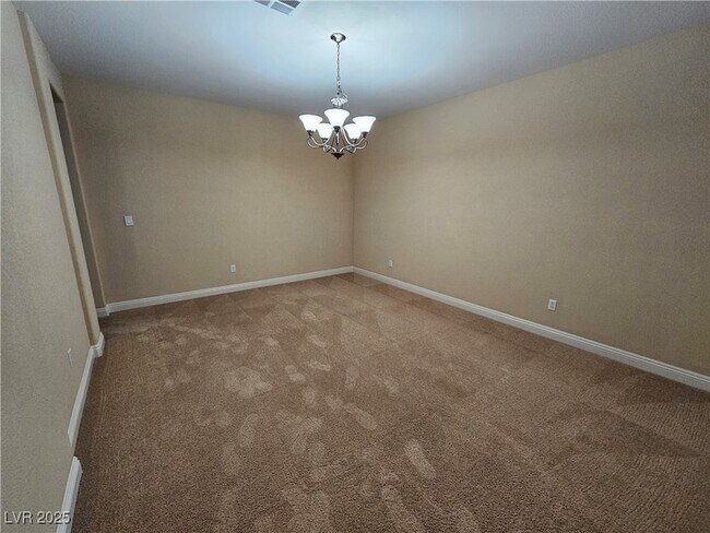 Building Photo - 892 White Sparrow St