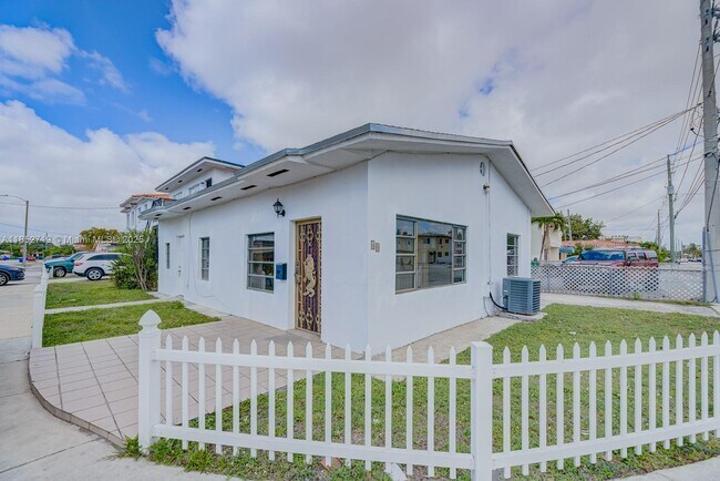 Primary Photo - 40 NW 47th Ave