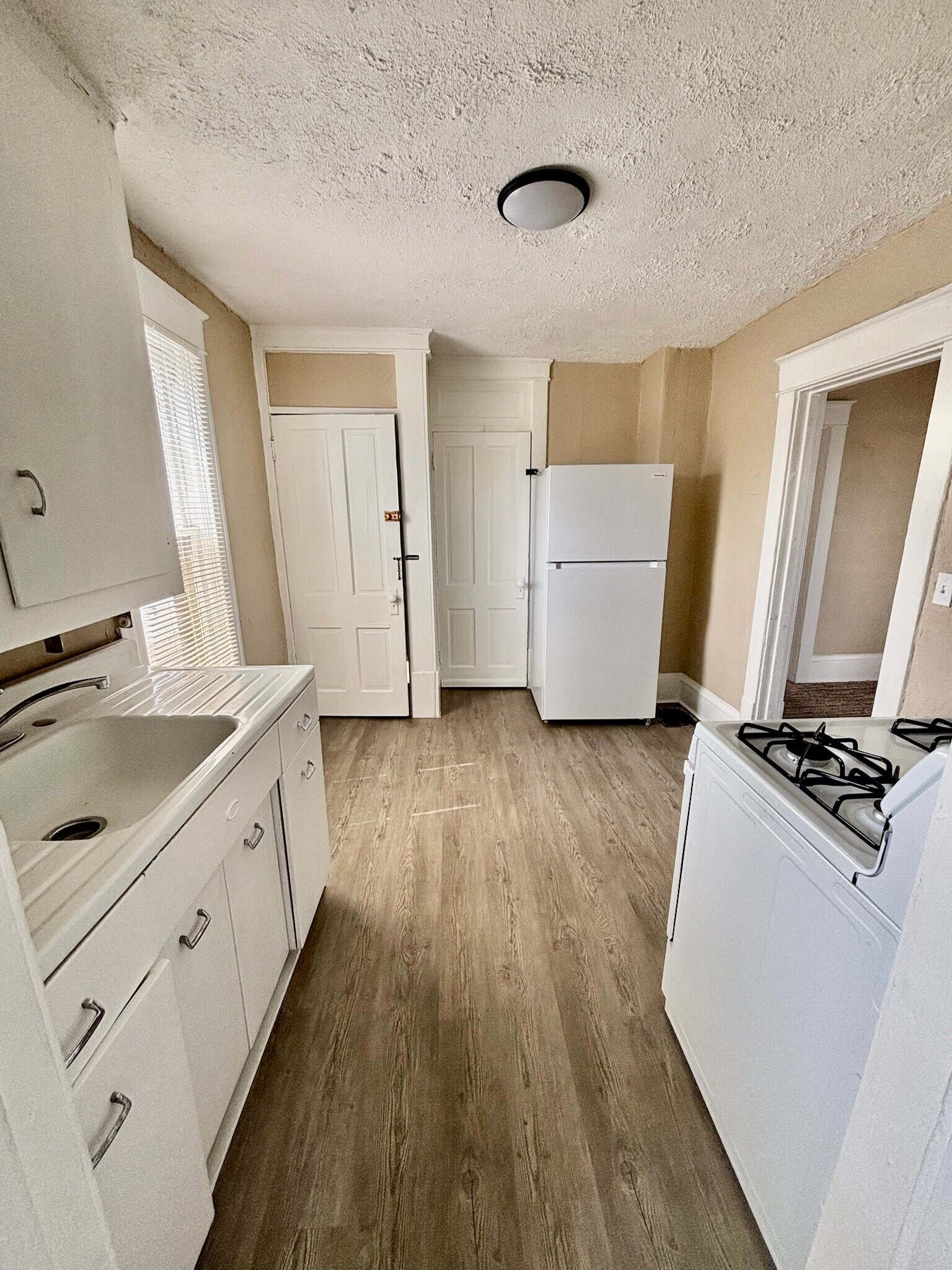 Building Photo - 158 16th St NW