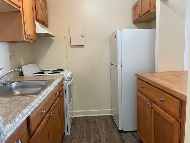 Building Photo - 444 S Ashland Ave