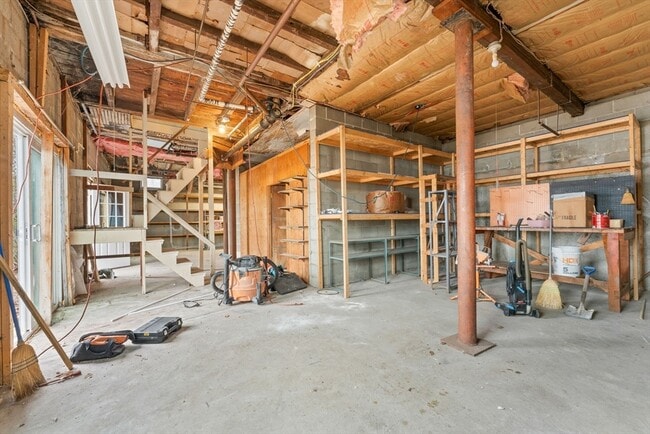 Building Photo - 96 Water St