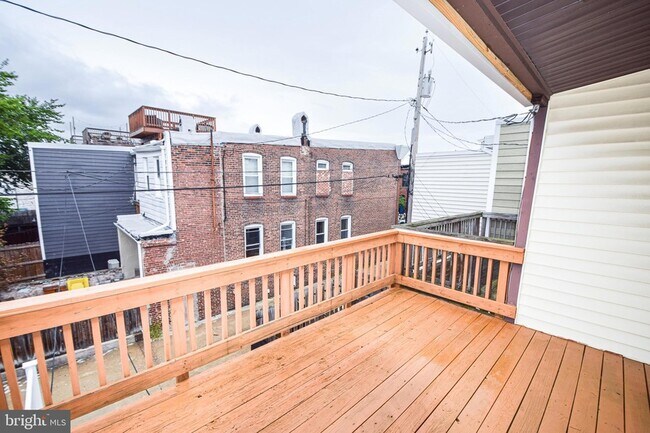 Building Photo - 3606 Hudson St