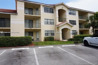 Building Photo - 630 S Park Rd