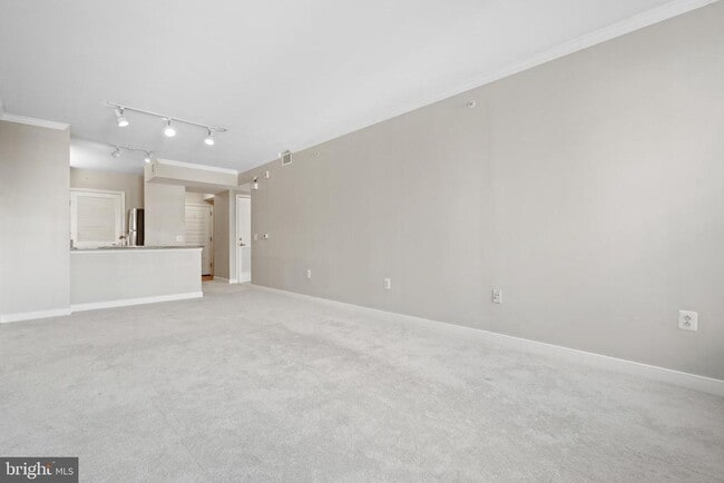 Building Photo - 631 D St NW