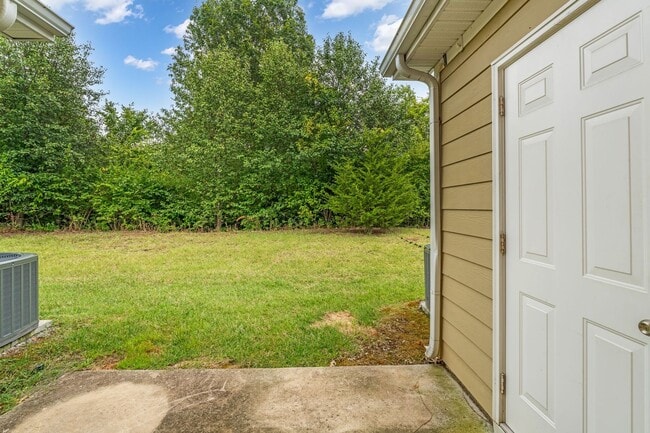 Building Photo - Awesome Goodlettsville Townhome in Conveni...