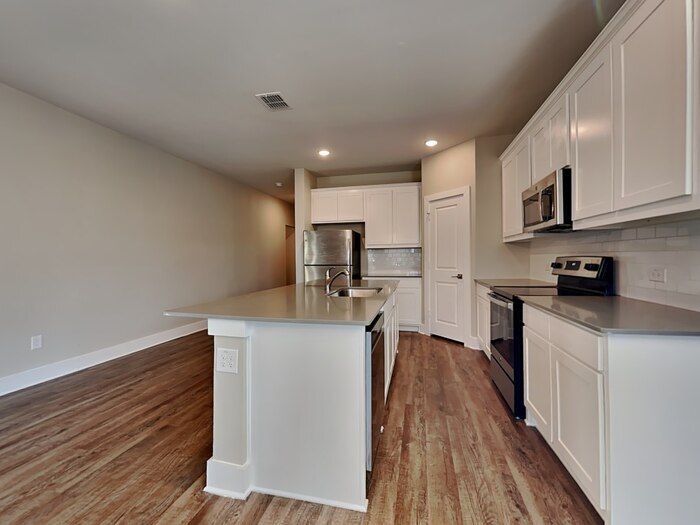 Building Photo - 1419 Marvin Gardens