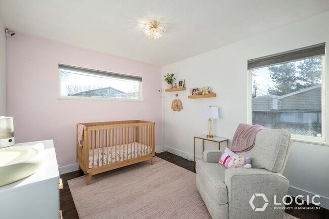 Building Photo - Stunning Home in Cottonwood Heights!!