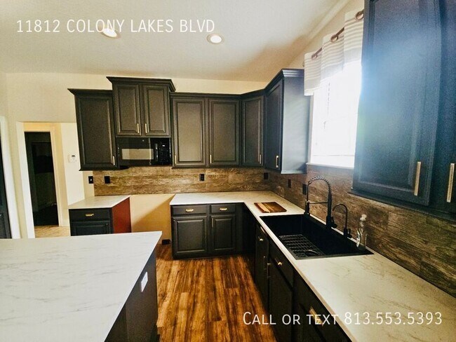 Building Photo - 11812 Colony Lakes Blvd