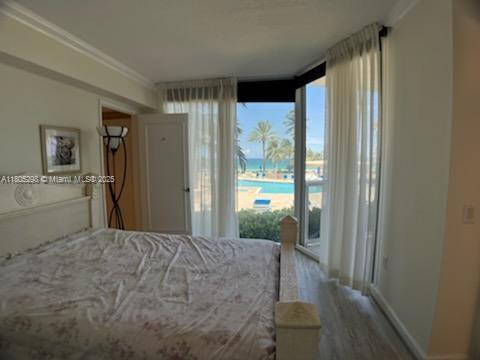Building Photo - 17555 Collins Ave