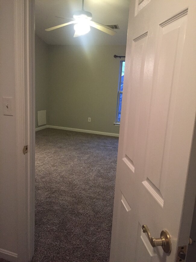 Building Photo - 4702 King John Way