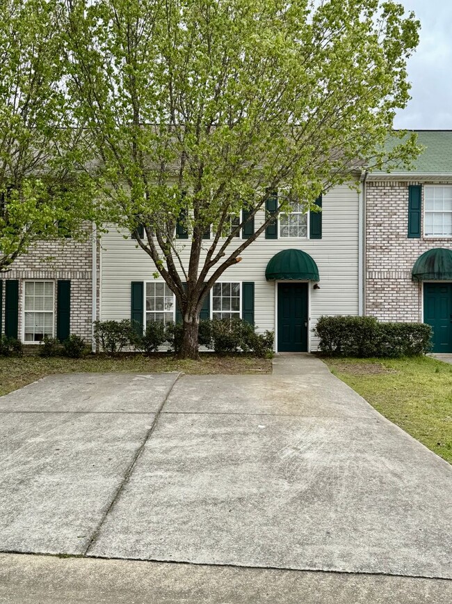 Primary Photo - 3 bed, 2.5 bath townhome in Helena