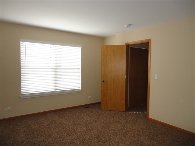 Building Photo - 1204 Stonecrop Ln