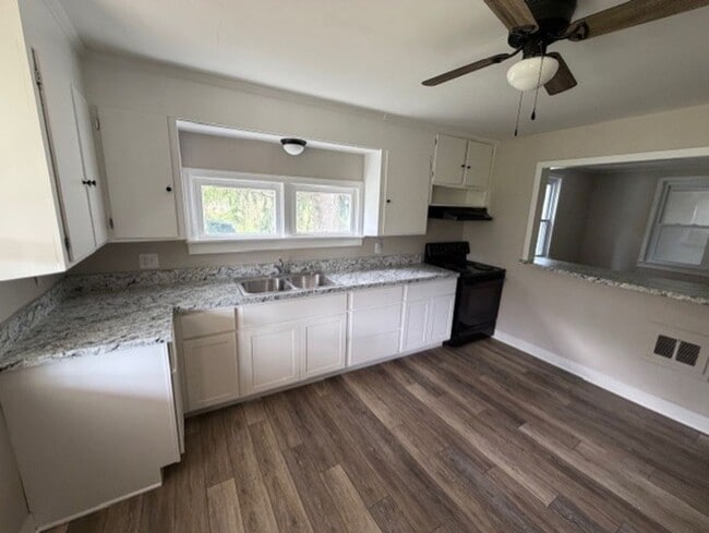 Building Photo - $1600 Ranch home for rent