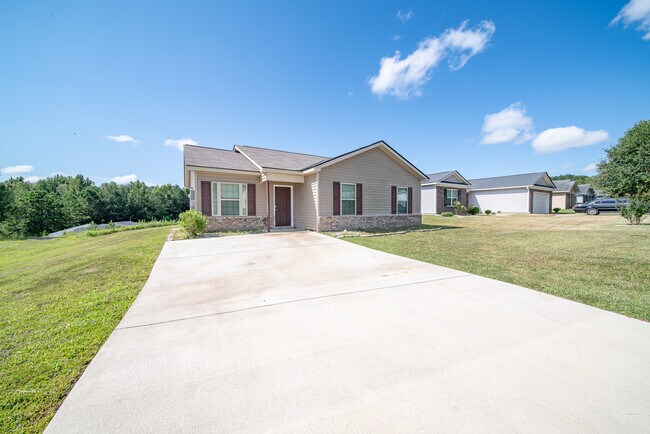 Building Photo - 5788 Sandy View Dr