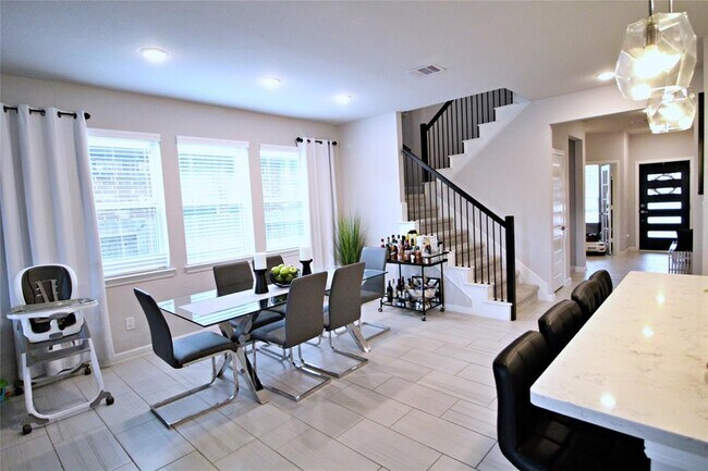 Building Photo - 8143 Bellwick Bay Ct