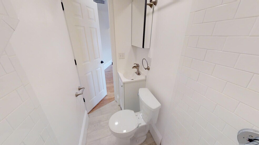 Building Photo - 48-50 Lowell St. Unit 3