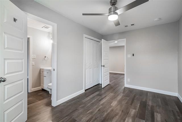 Building Photo - 813 S Valentine Dr