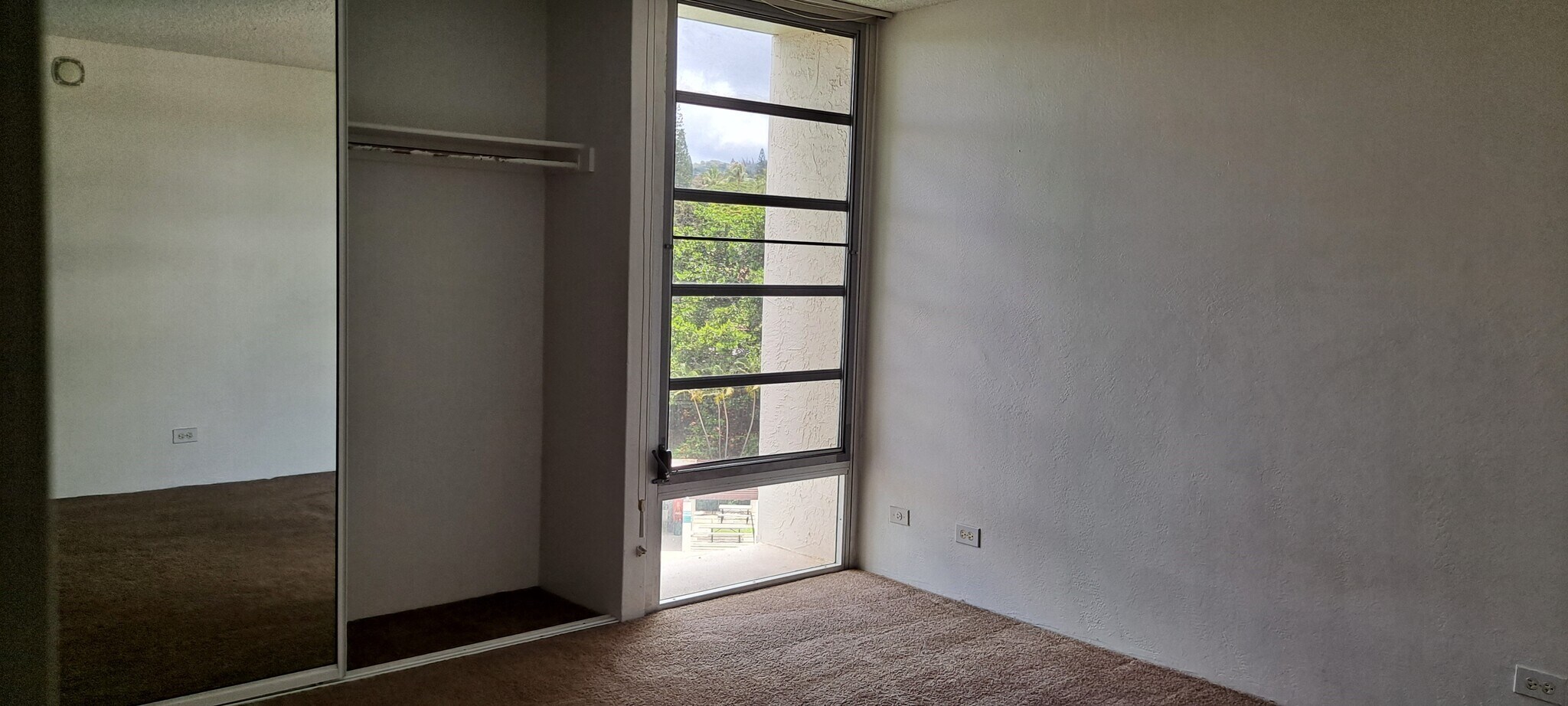 Building Photo - 98-410 Koauka Loop