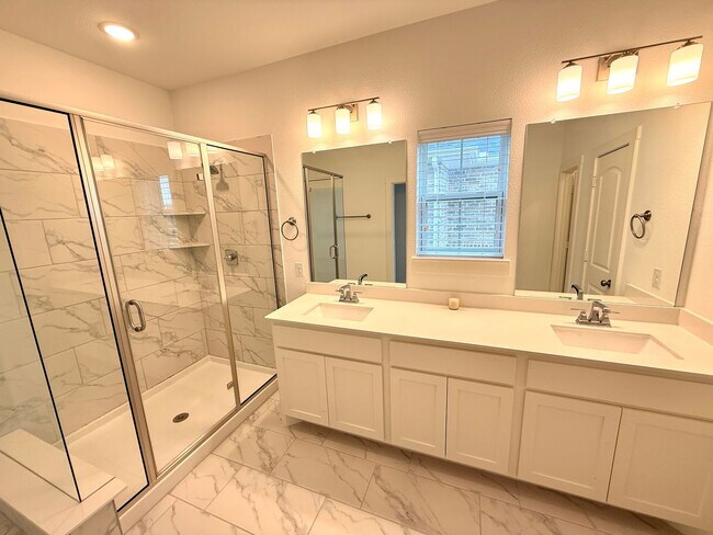 Building Photo - 4885 Ellie Ln