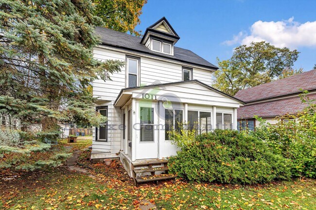 Primary Photo - 1011 Jennette Ave NW