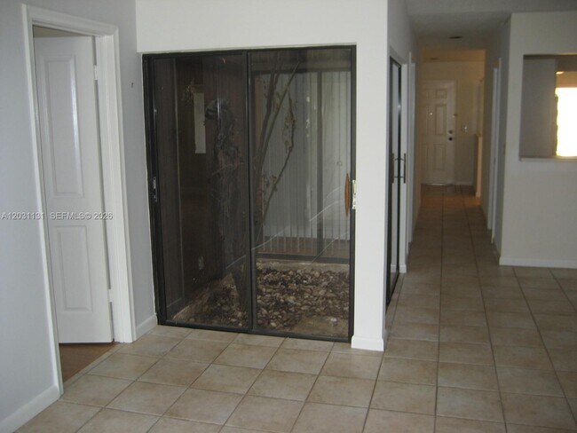 Building Photo - 11449 SW 84th Ln