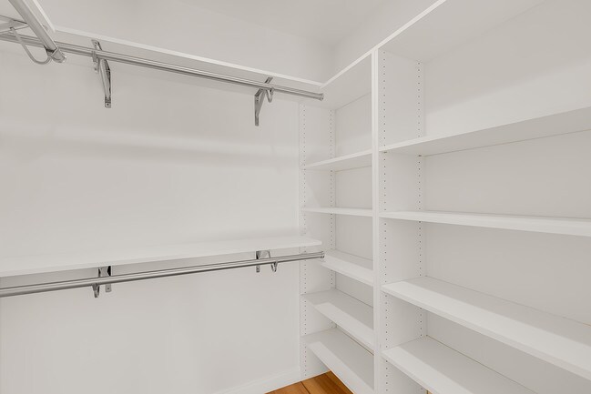 Building Photo - 1745 Selby Ave