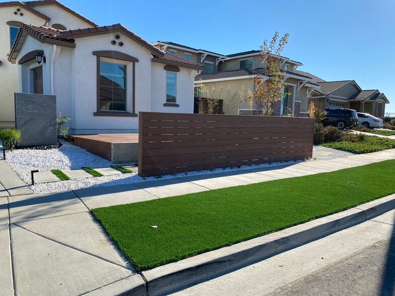 Building Photo - 2008 Gumbinger Pl