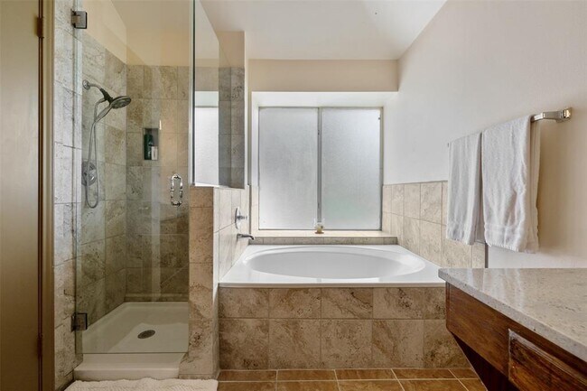 Building Photo - 4601 Castleman Dr
