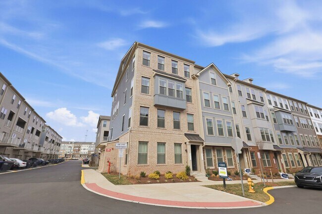 Building Photo - ***Coming Soon*** Stunning and Sun-filled 3 Bed 2.5 Bath Condo In Village At Manassas Park Condo